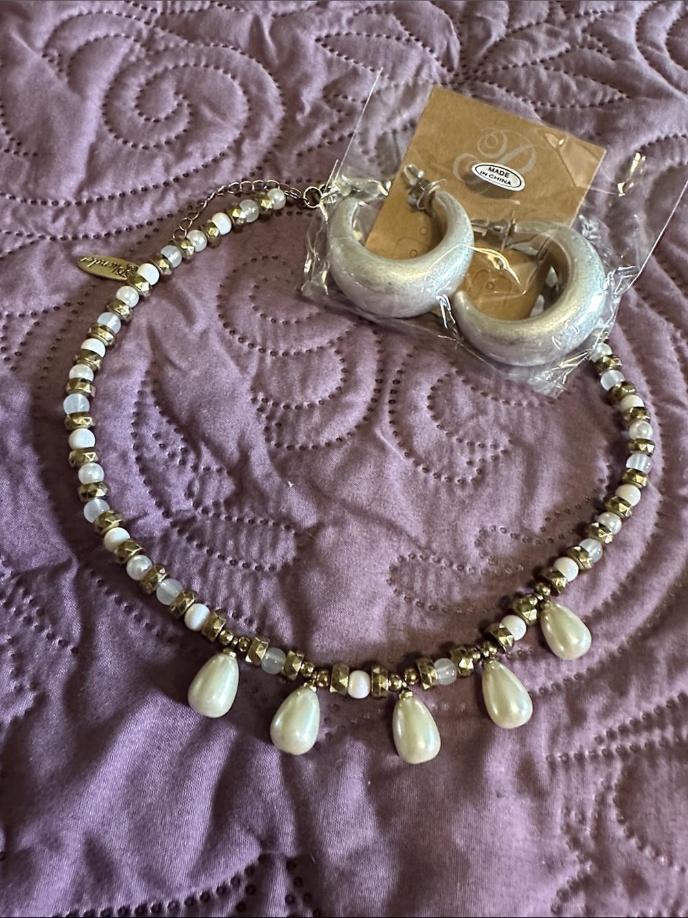 Plunder White Pearl Teardrop Beaded Necklace with Cream Hoop Earrings